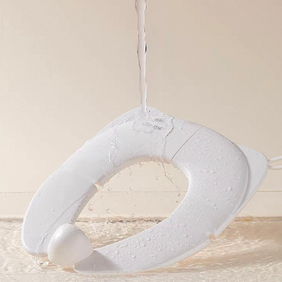 Foldable Toilet Training Children Cream White Toilet Seat Children for On the Go with Splash Guard and Hook, Kid Travel Use
